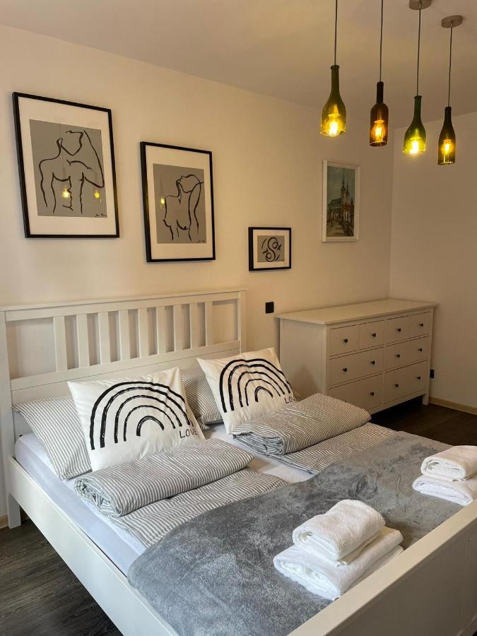 Apartament Przy Ratuszu Kłodzko Exterior foto