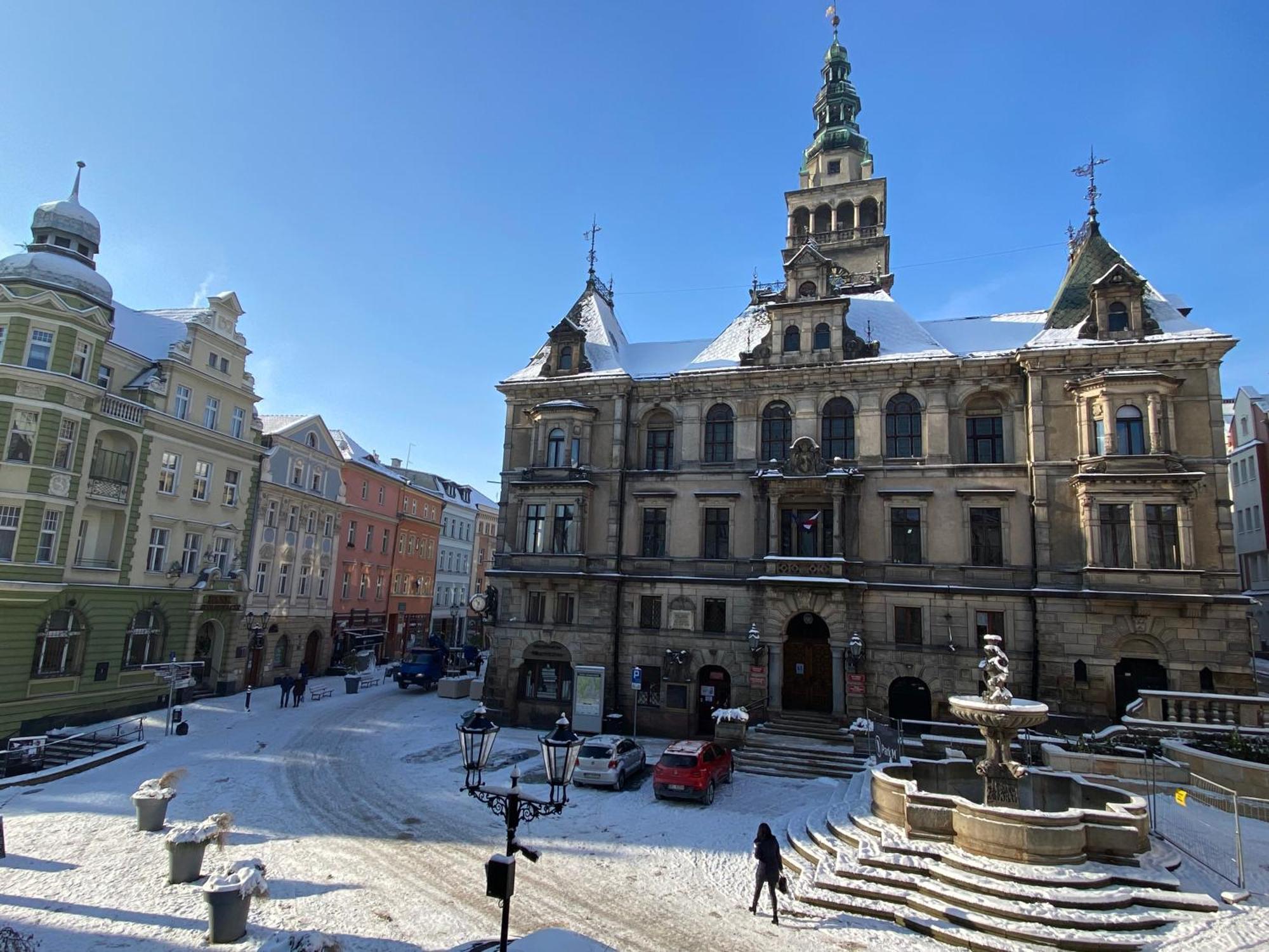 Apartament Przy Ratuszu Kłodzko Exterior foto